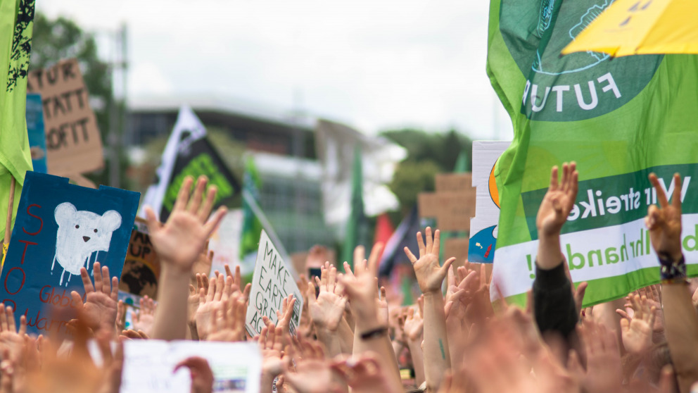 Demo von Fridays for Future in Aachen: Die meisten Aktivistinnen und Aktivisten sind weiß, auch in professionalisierten NGO-Strukturen gibt es wenig Diversität.